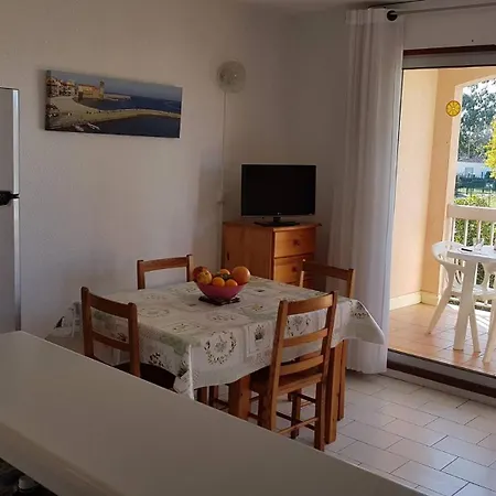 Apartment Cadre Verdoyant Proche Pour Ce T2 Avec Terrasse - 4car113
