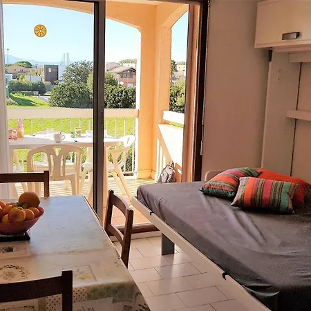 Cadre Verdoyant Proche Pour Ce T2 Avec Terrasse - 4car113 * Saint-Cyprien (Pyrenees-Orientales)