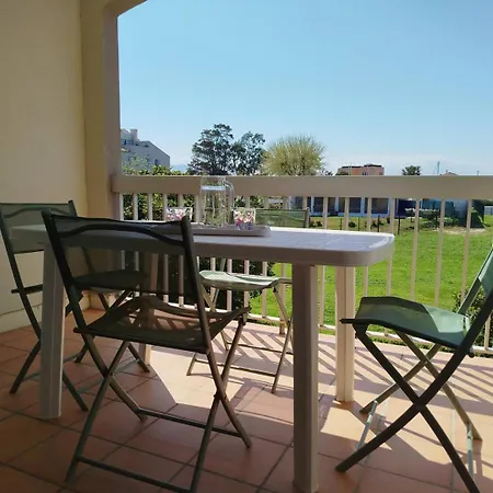 Cadre Verdoyant Proche Pour Ce T2 Avec Terrasse - 4car113 * 圣西普里安