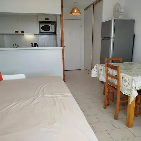Cadre Verdoyant Proche Pour Ce T2 Avec Terrasse - 4car113 公寓 *