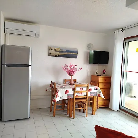 Cadre Verdoyant Proche Pour Ce T2 Avec Terrasse - 4car113 公寓 圣西普里安