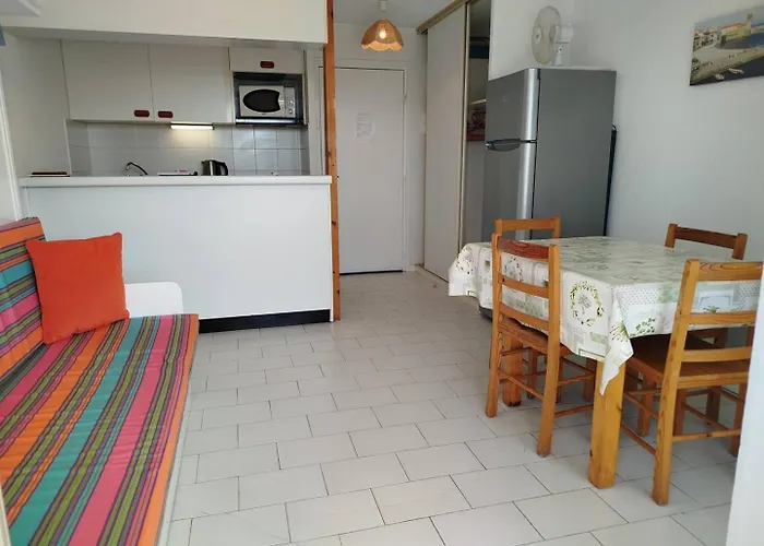 דירה Cadre Verdoyant Proche Pour Ce T2 Avec Terrasse - 4car113 *