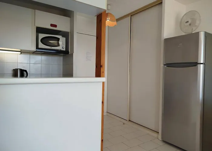 Cadre Verdoyant Proche Pour Ce T2 Avec Terrasse - 4car113 סן סיפריאן