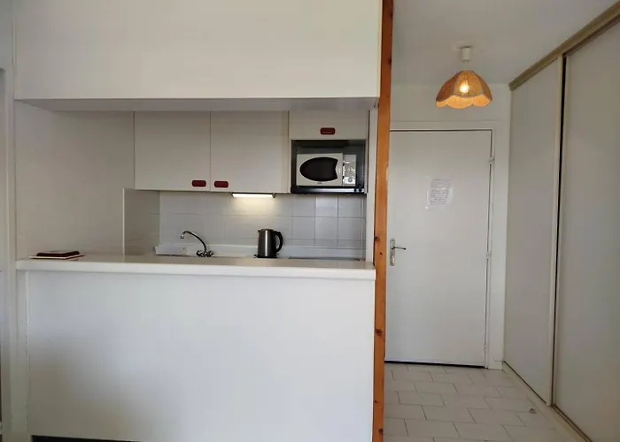 Cadre Verdoyant Proche Pour Ce T2 Avec Terrasse - 4car113 דירה *
